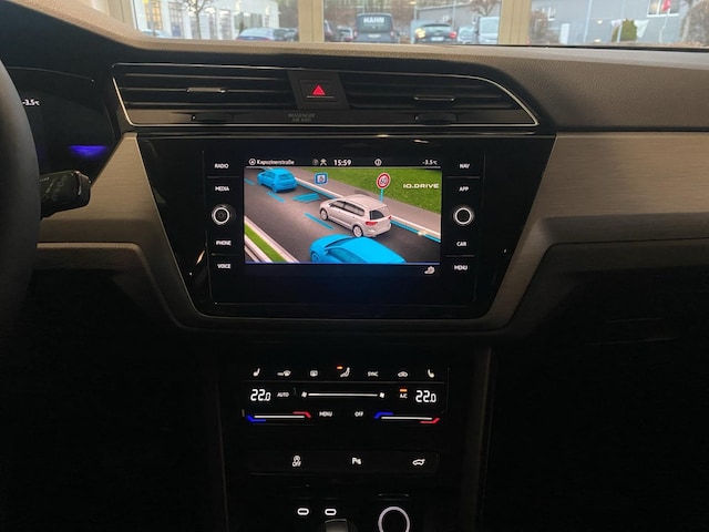 Volkswagen Touran 1.5 TSI DSG