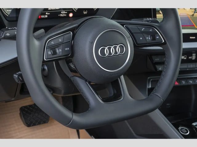 Audi A3 30 TFSI S-Line Sedan Sportback