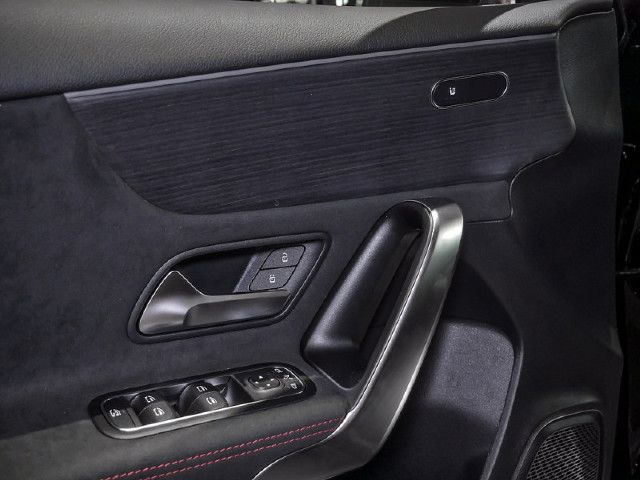 Mercedes-Benz A 200 A 200 d