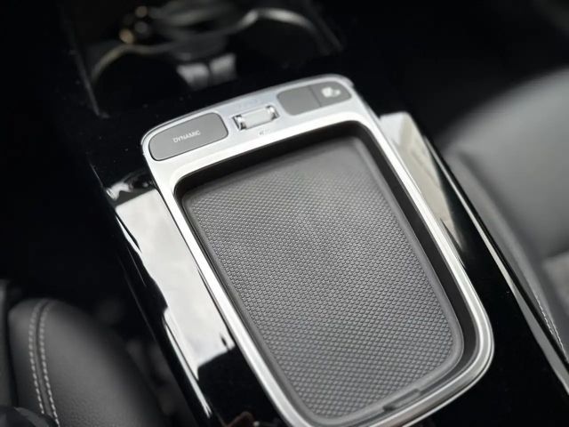 Mercedes-Benz A 180 A 180 d