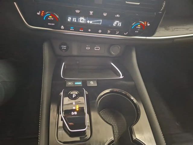 Nissan X-trail AWD Tekna e-4ORCE