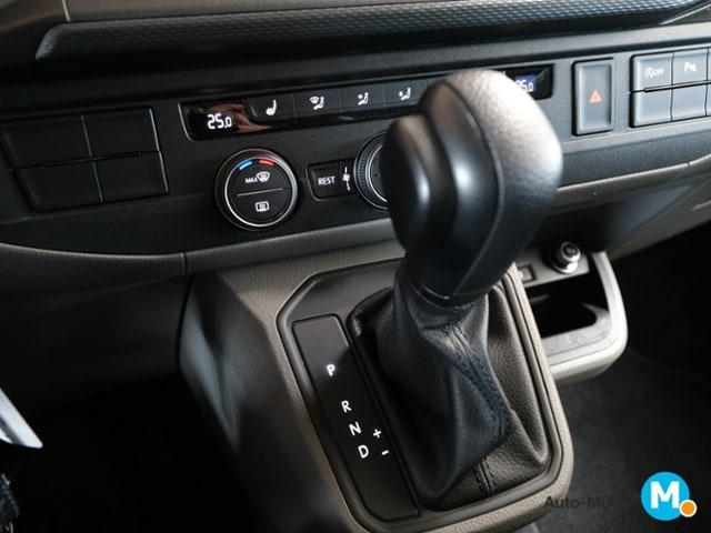 Volkswagen Caravelle 2.0 TDI DSG Lang T6