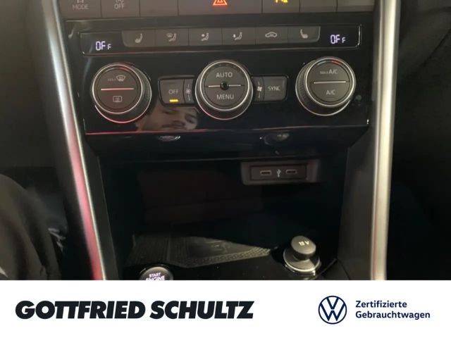 Volkswagen T-Roc ACTIVE TSI NAVI EINPARKHILFE ACC LED SITZHEIZUNG