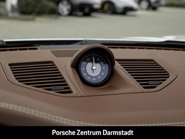 Porsche 992 4 Coupé GTS Targa