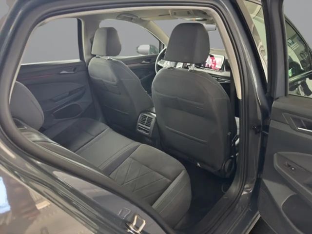 Volkswagen Golf 2.0 TSI Golf VIII Style