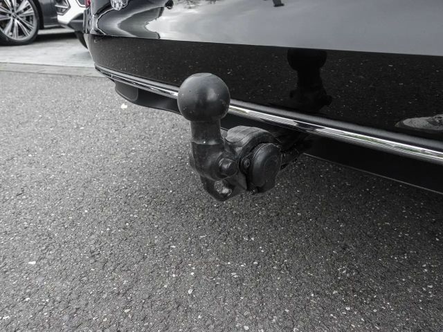 Volkswagen Golf 2.0 TDI DSG Life Variant