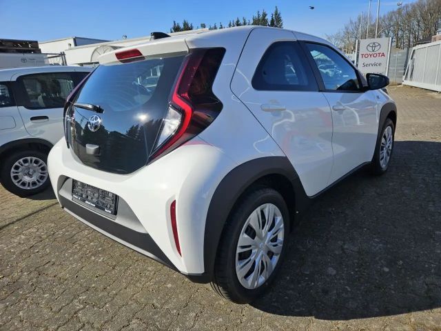 Toyota Aygo X Hatchback Play X-play