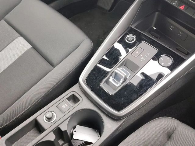 Audi A3 30 TFSI Sedan