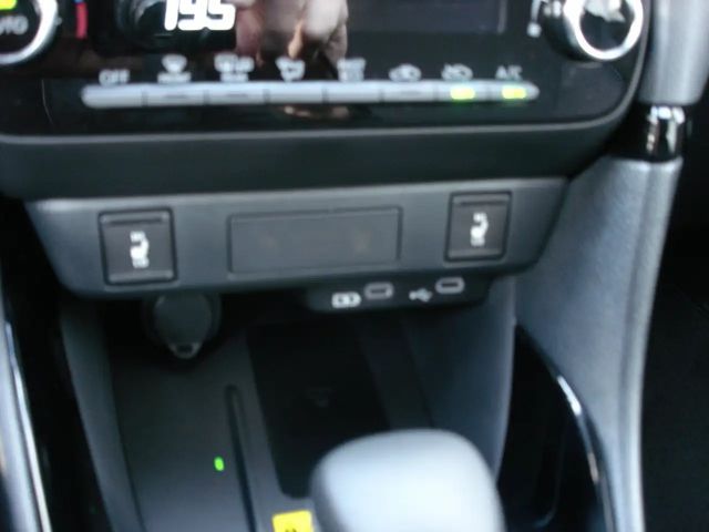 Toyota Yaris Hybride Team D VVT-i