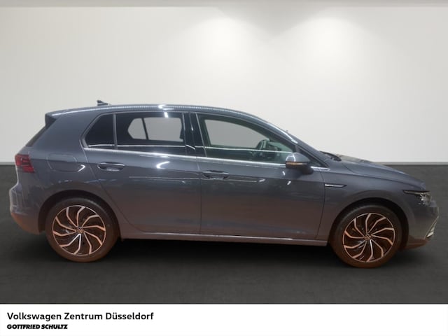 Volkswagen Golf 1.5 eTSI DSG Style