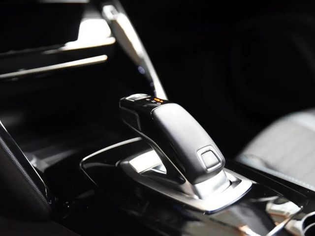 Peugeot 2008 Allure Pack