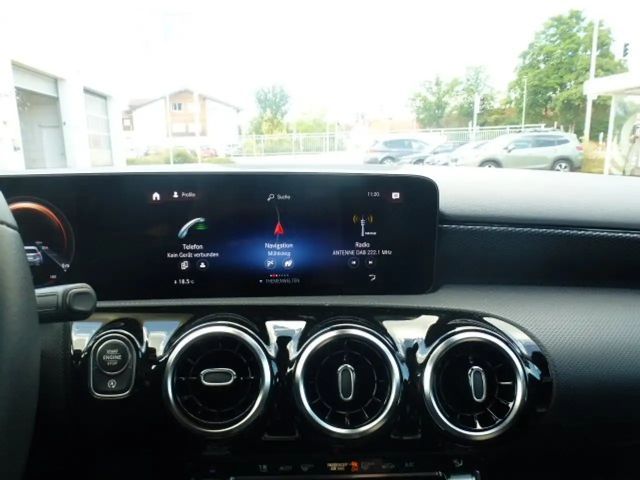 Mercedes-Benz A 200 4MATIC Progressive