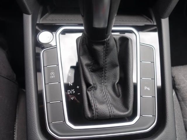 Volkswagen Passat 1.5 TSI Business DSG Variant