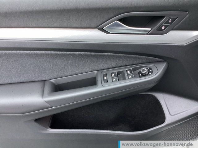Volkswagen Golf 1.0 TSI Life Variant