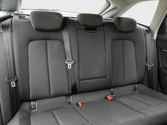 Audi A6 40 TDI Avant S-Tronic