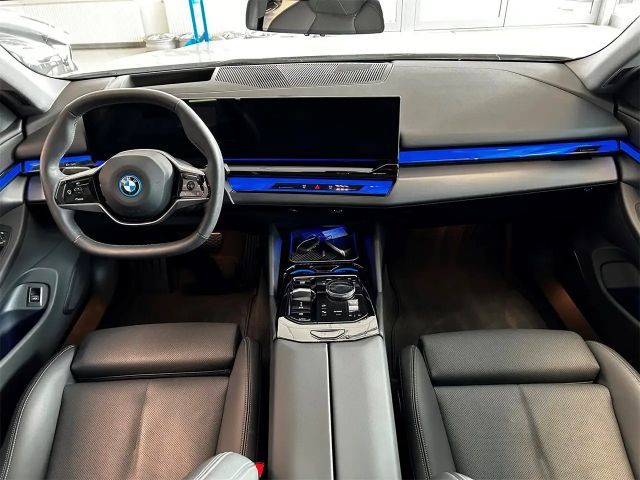 BMW i5 Sedan eDrive40
