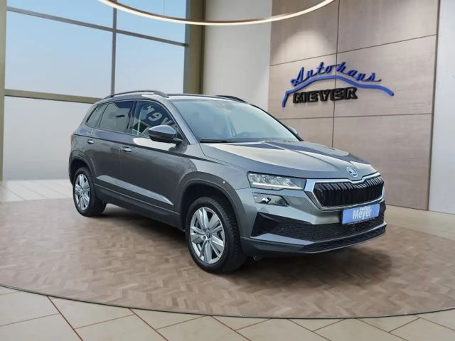 Skoda Karoq 1,0TSI 115PS Navi/LED/ACC/Kamera/Winterp.    **