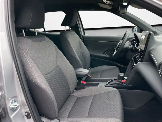 Toyota Yaris Cross Team D