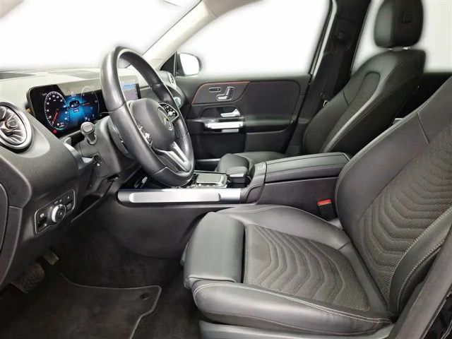 Mercedes-Benz EQB 300 4MATIC