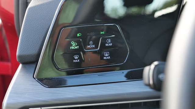 Volkswagen Golf 1.5 eTSI DSG Golf VIII