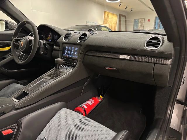 Porsche Boxster 718 Coupé RS