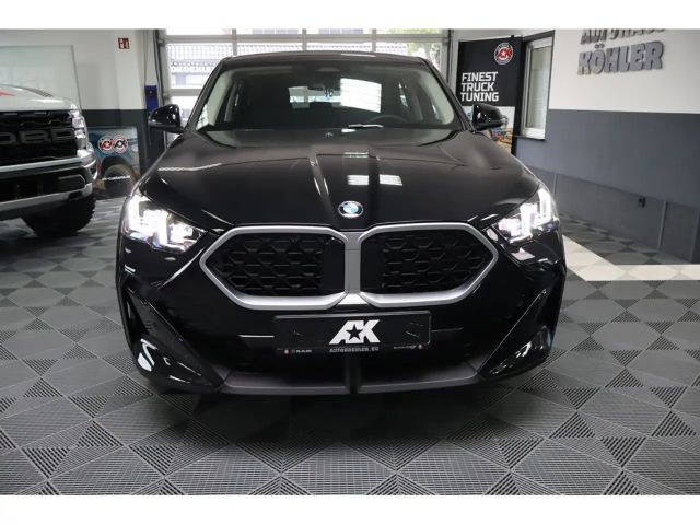 BMW X2 20d Garantie 05/2028 NP: 51.000€ Panorama LED DAB+