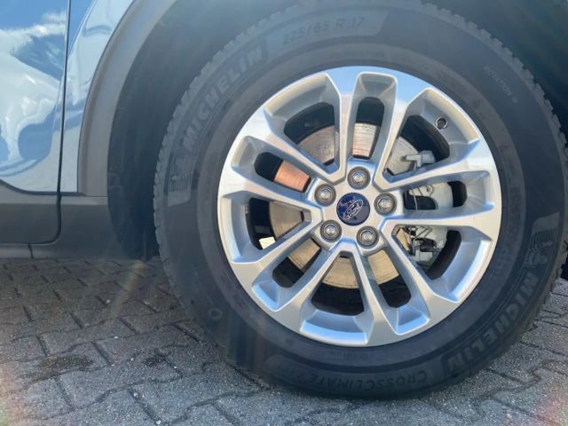 Ford Kuga AWD Hybrid Titanium X