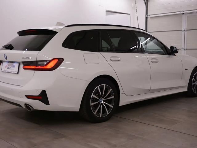 BMW 320 320e Sport Line