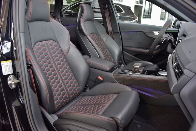 Audi RS4 Avant Quattro