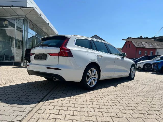 Volvo V60 Momentum