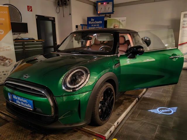 MINI Cooper Classic Trim*DAB*LED*So+Wi*LightAss*AppleCarplay