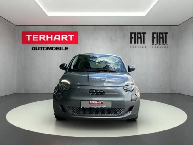 Fiat 500e 42kWh/Tempomat/Rückfahrkamera/Keyless-Entry