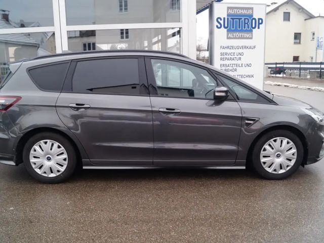 Ford S-Max ST Line