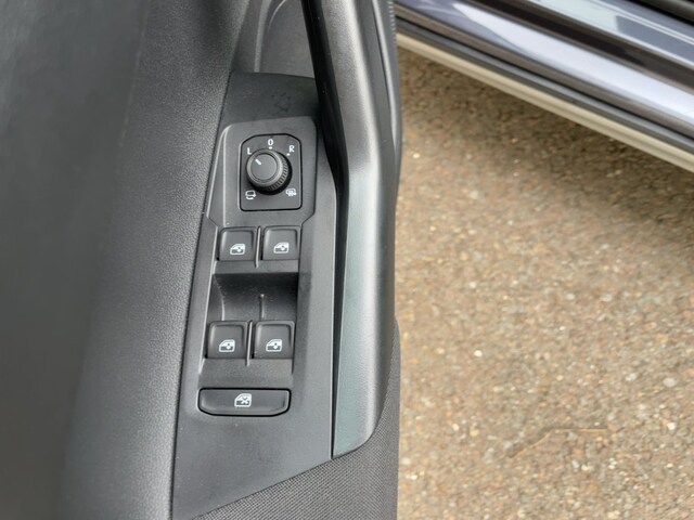 Volkswagen Taigo APP+DAB+VIRT+LED+NAVI+PDC