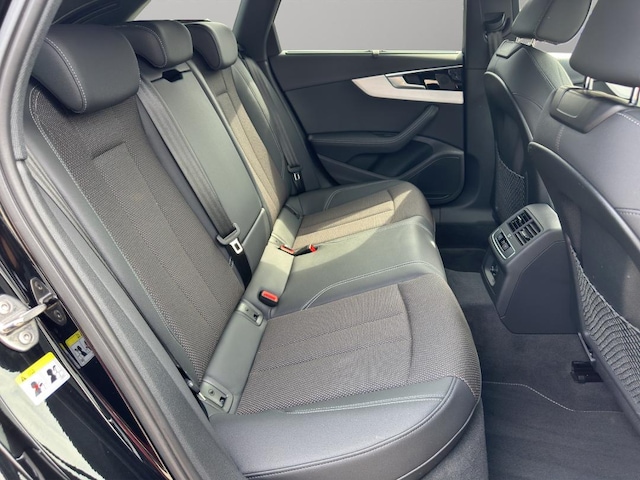 Audi A4 35 TDI Avant S-Line S-Tronic