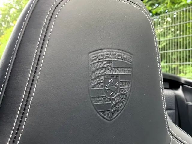 Porsche 992 Cabrio Carrera