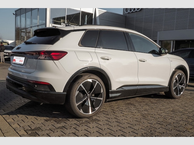 Audi Q4 e-tron SUV 45 e-tron Audi Q4 e-tron