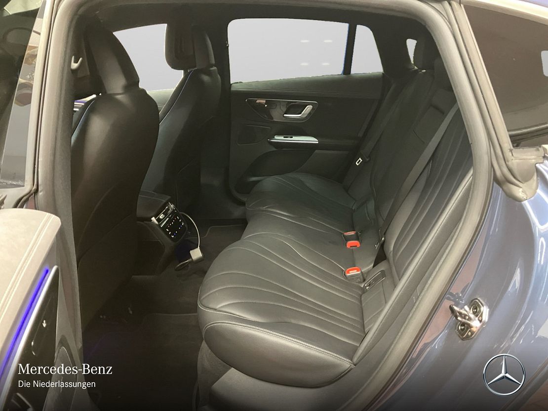 Mercedes-Benz EQE 300 Sedan