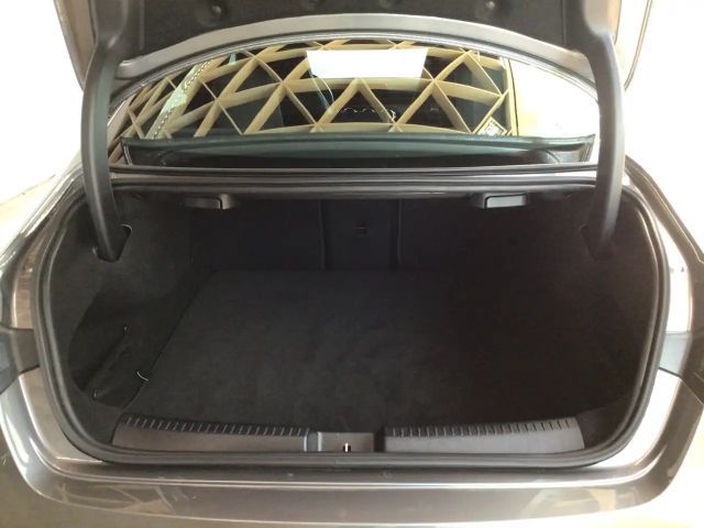 Mercedes-Benz CLA 200 AMG Line Coupé