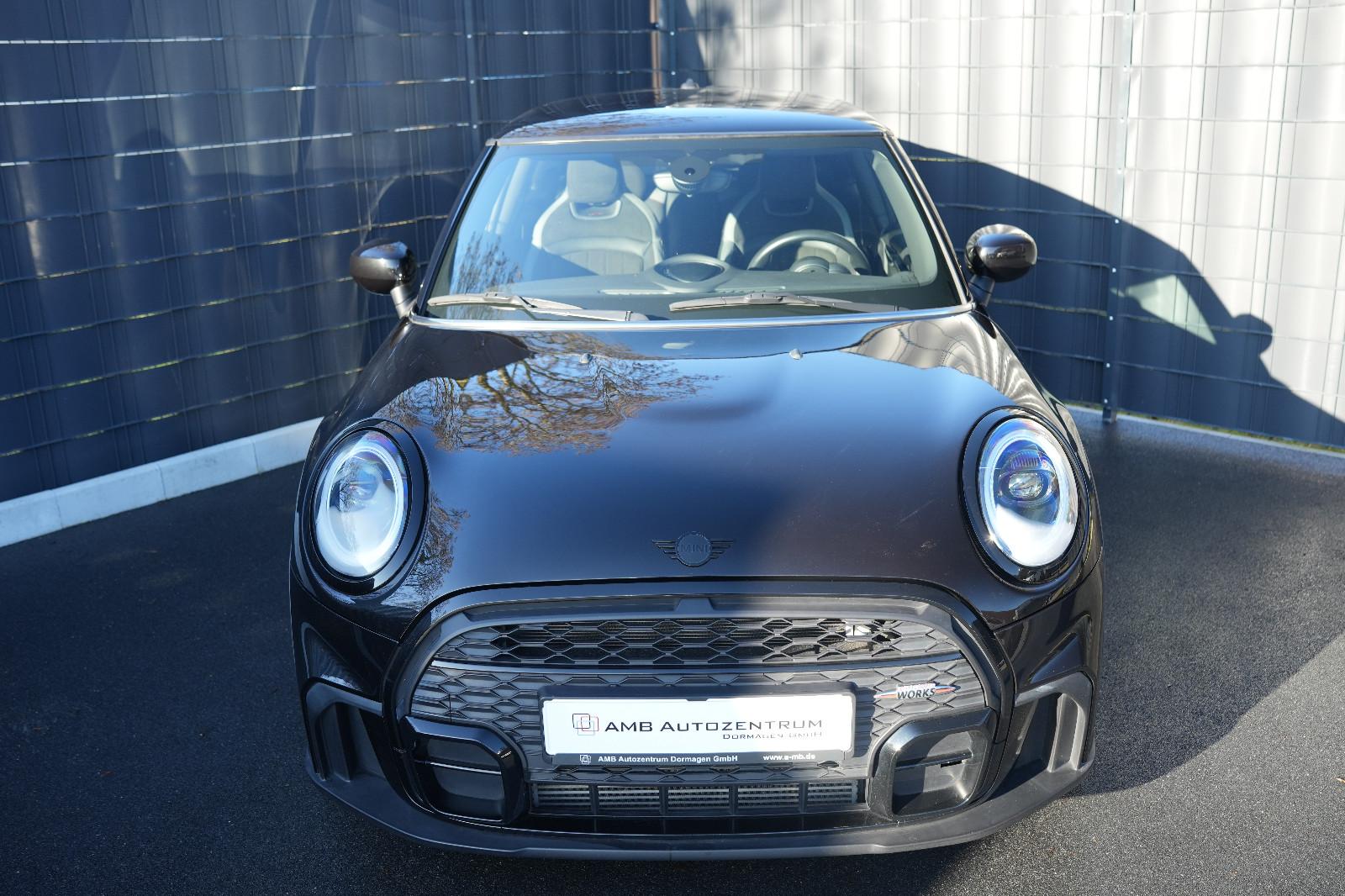 MINI Cooper John Cooper Works