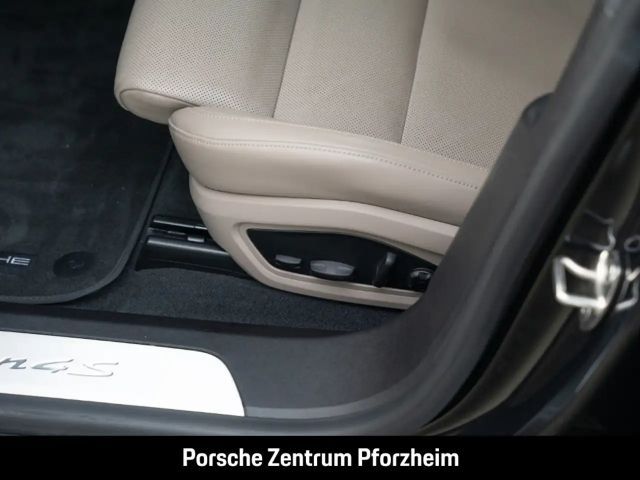 Porsche Taycan 4S Cross Turismo