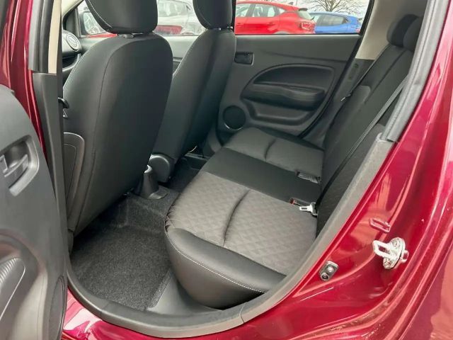 Mitsubishi Space Star Star