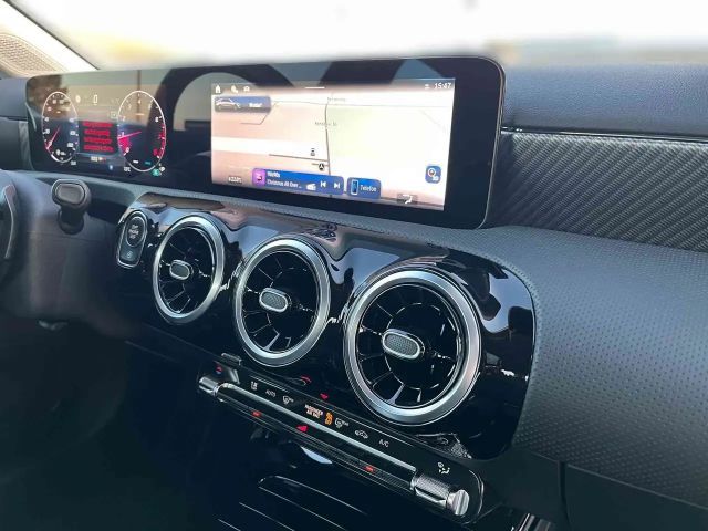 Mercedes-Benz A 200 Progressive