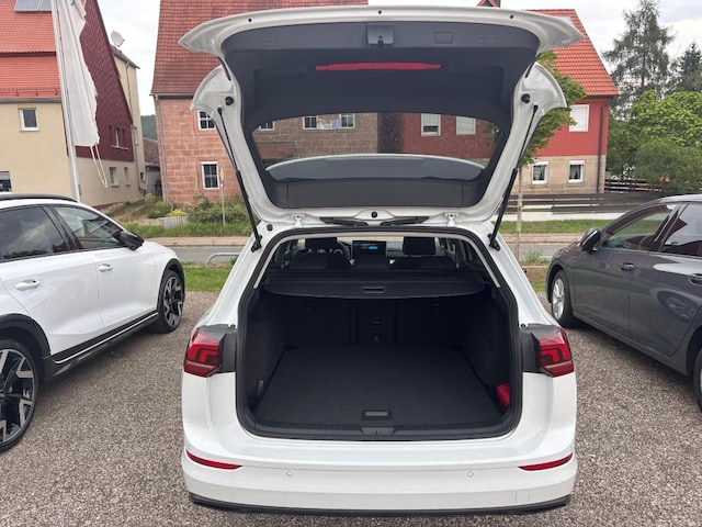 Volkswagen Golf 1.5 eTSI Variant