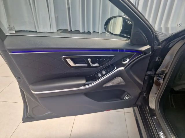 Mercedes-Benz S 400 4MATIC S 400 d Sedan