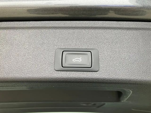 Audi A4 40 TDI Quattro S-Line