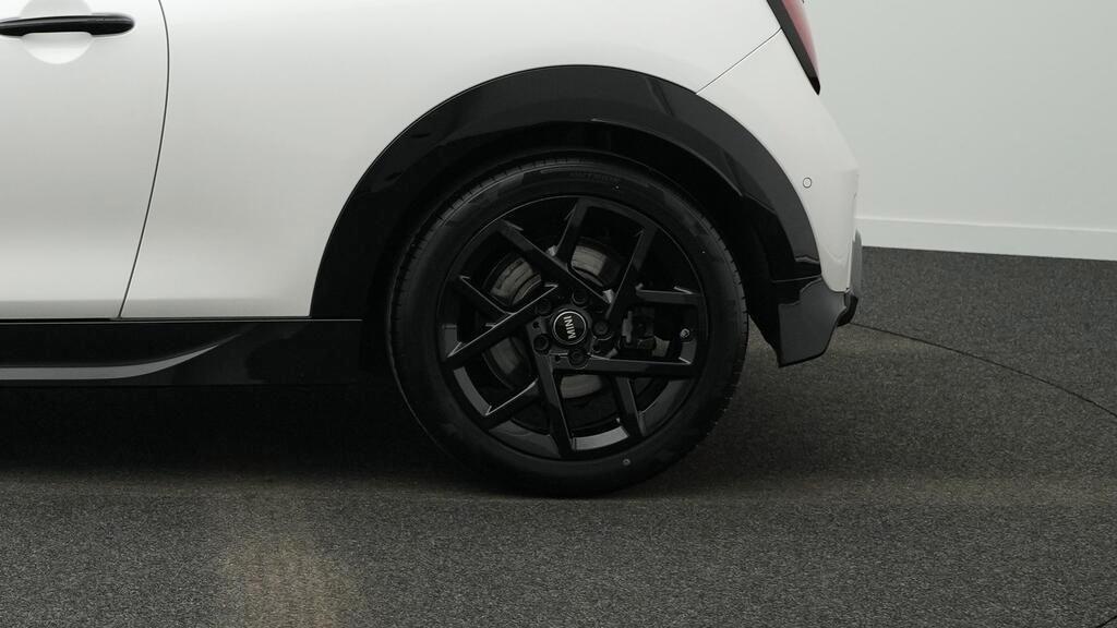 MINI Cooper PanoSD SpurAss XEN Navi ParkAss RFK AUT