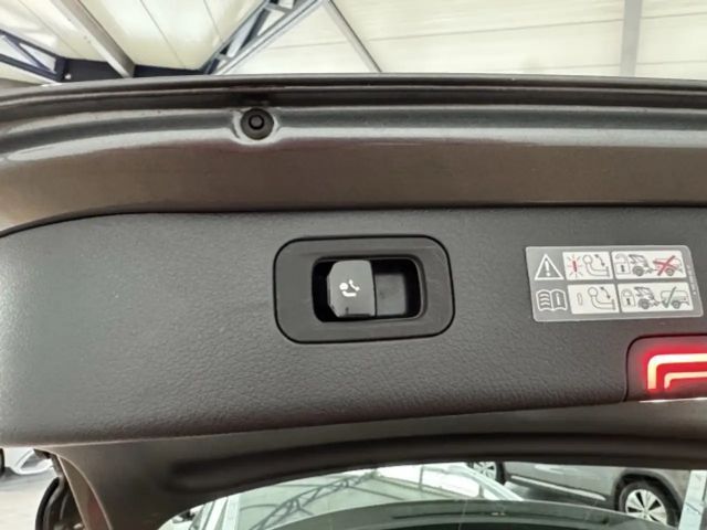 Mercedes-Benz C 220 AVANTGARDE C 220 d Estate