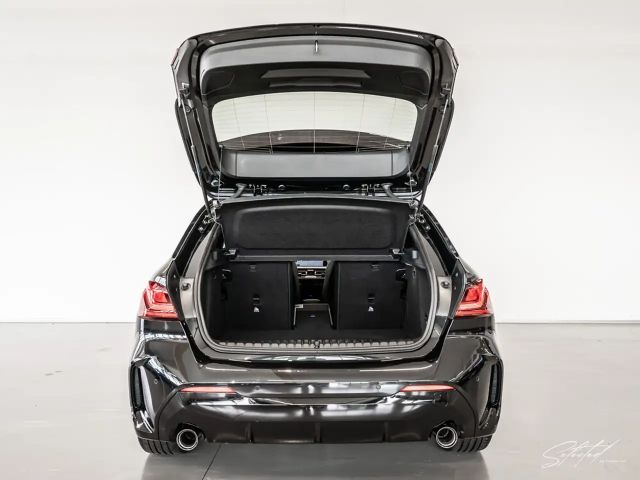 BMW 118 118d M-Sport Sedan