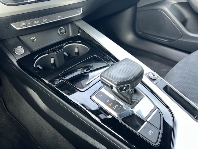 Audi A4 40 TFSI Avant S-Tronic